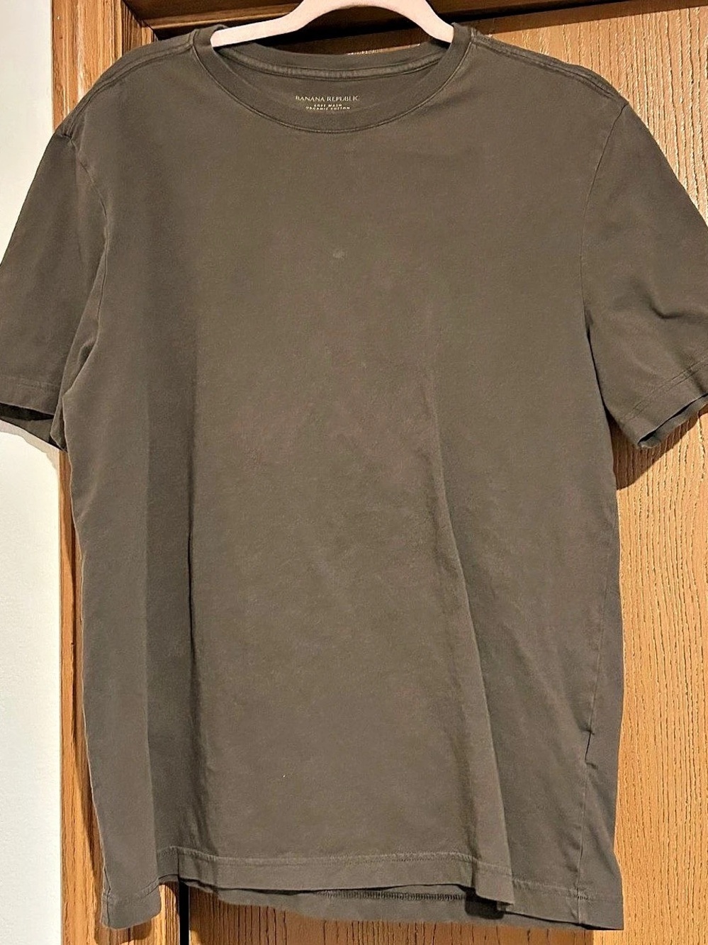 Banana Republic Soft Wash Organic Cotton T-Shirt Olive Green